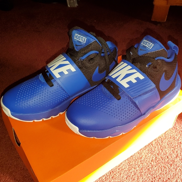 BLUE NIKE TEAM HUSTLE D8 - Picture 1 of 7